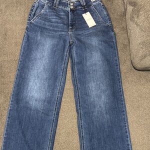 Judy Blue High Waist Wide Leg Jeans. NWT SIZE 9/29